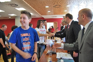 305 Jueces y Juezas de Paz Educativos de Murcia reciben su diploma (6)